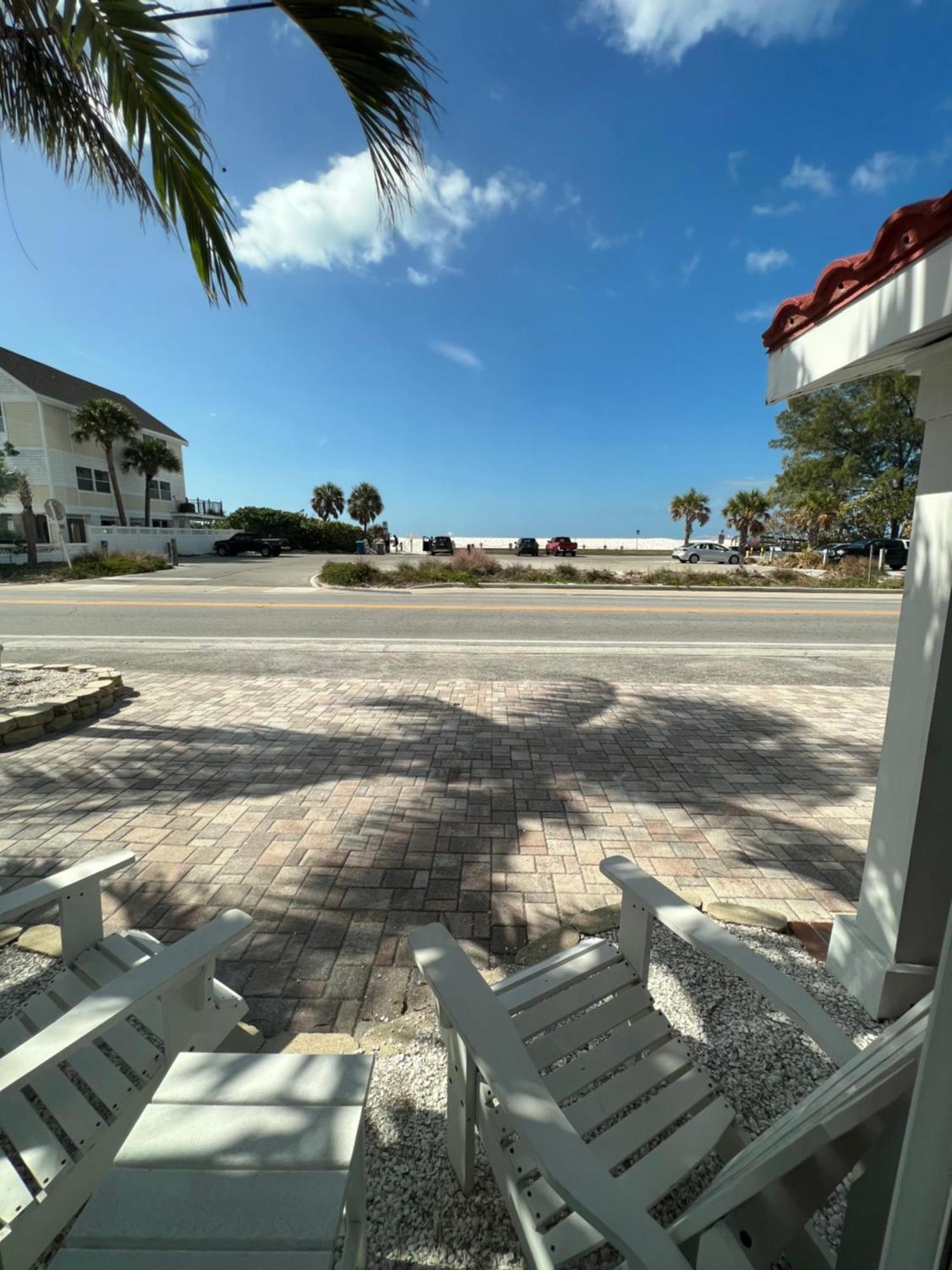 Blue Waters Treasure Island Hotell Eksteriør bilde